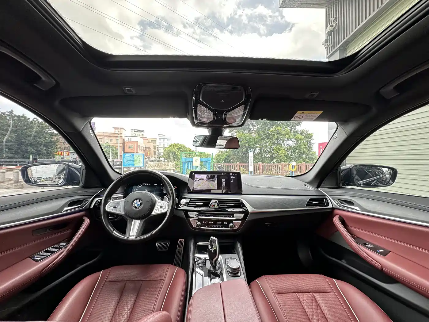 BMW 5 Series 2023 530Li Leading M Sport Package фото 6