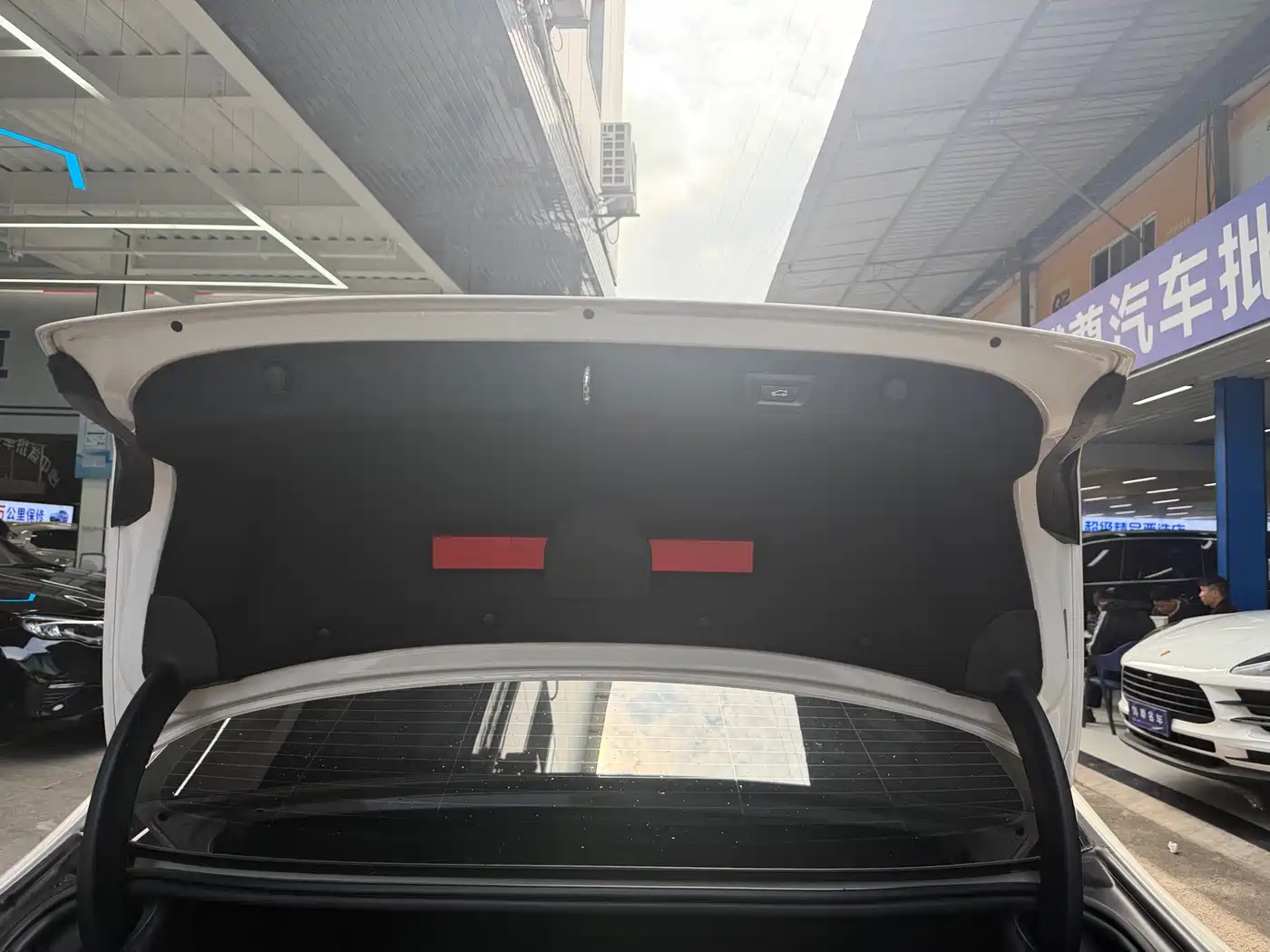 BMW 5 Series 2019 530Li Leading M Sport Package фото 19