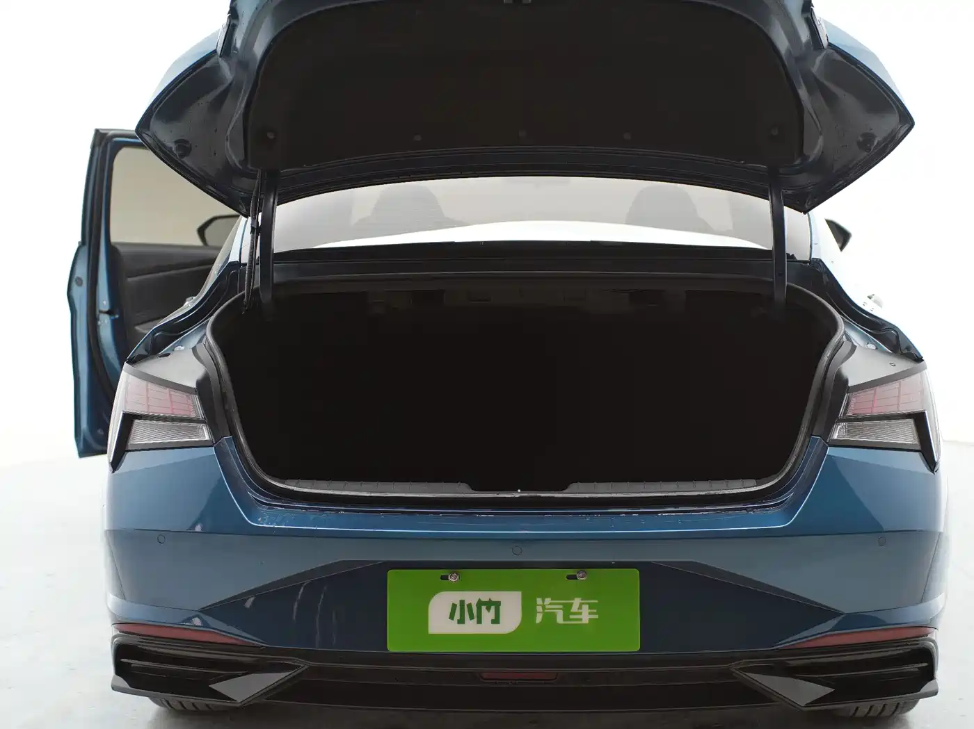 Hyundai Elantra 2022 1.5L CVT GLX Elite Edition фото 17