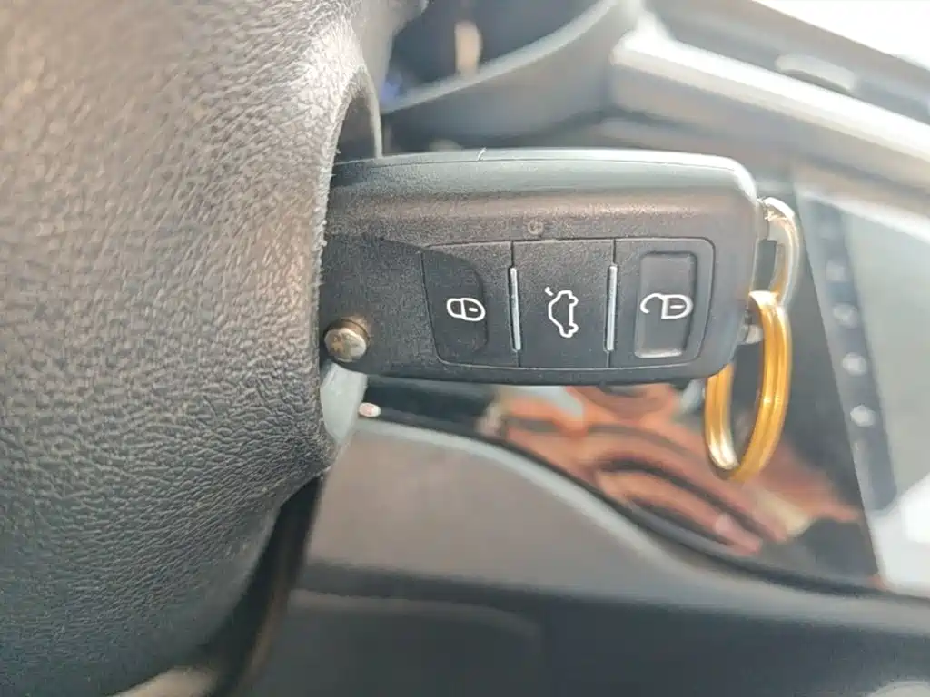 Kia K2 2018 2017 Sedan 1.4L MT 15th Anniversary Special Edition GLS