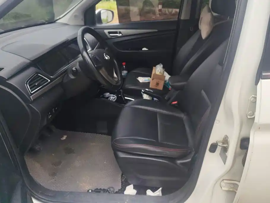 Changan Kaicheng Changan Oushang A600 2016 2016 1.5L Manual Luxury 7-Seater