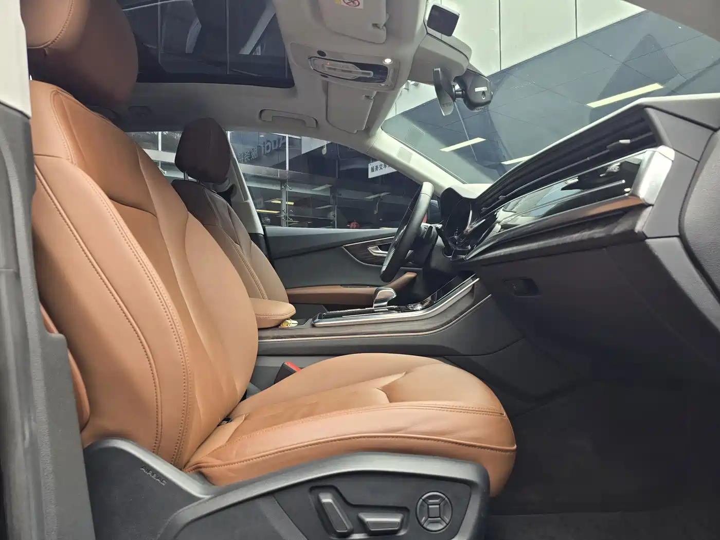 Audi Q8 2019 55 TFSI Luxury Dynamic фото 11
