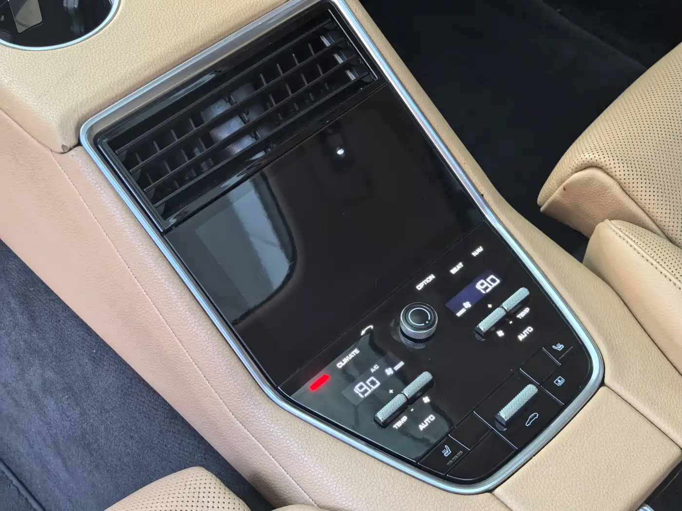 Porsche Panamera фото 18