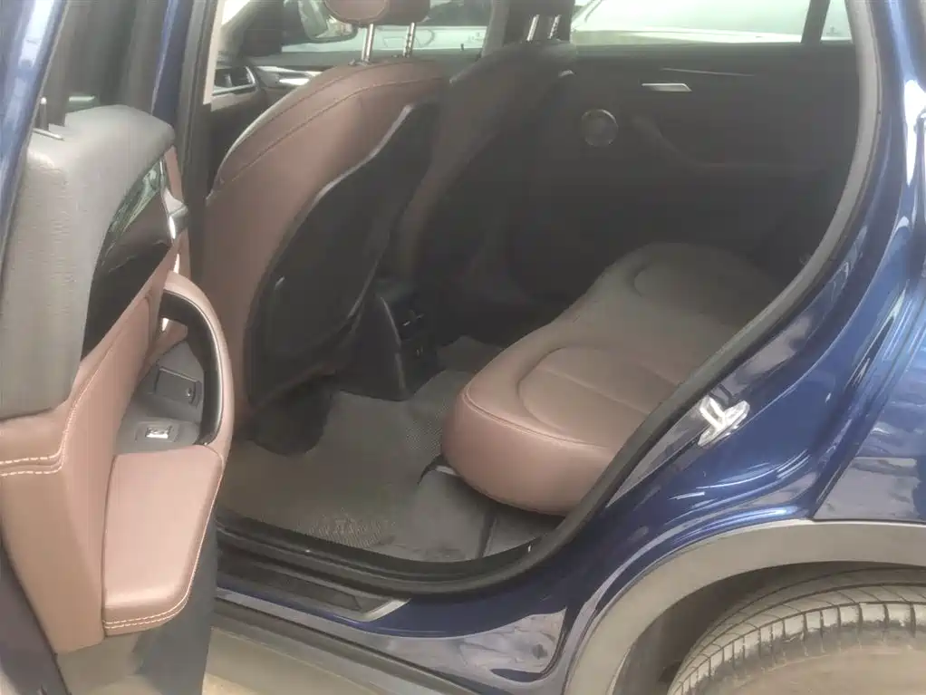 BMW X1 2022 sDrive25Li Leading фото 14