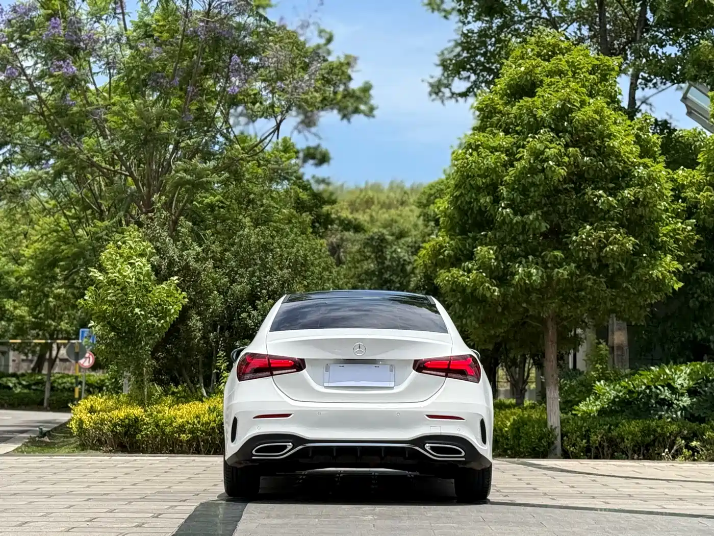 Mercedes-Benz A-Class 2021 A 200 L Sport Sedan Fashion Edition фото 8