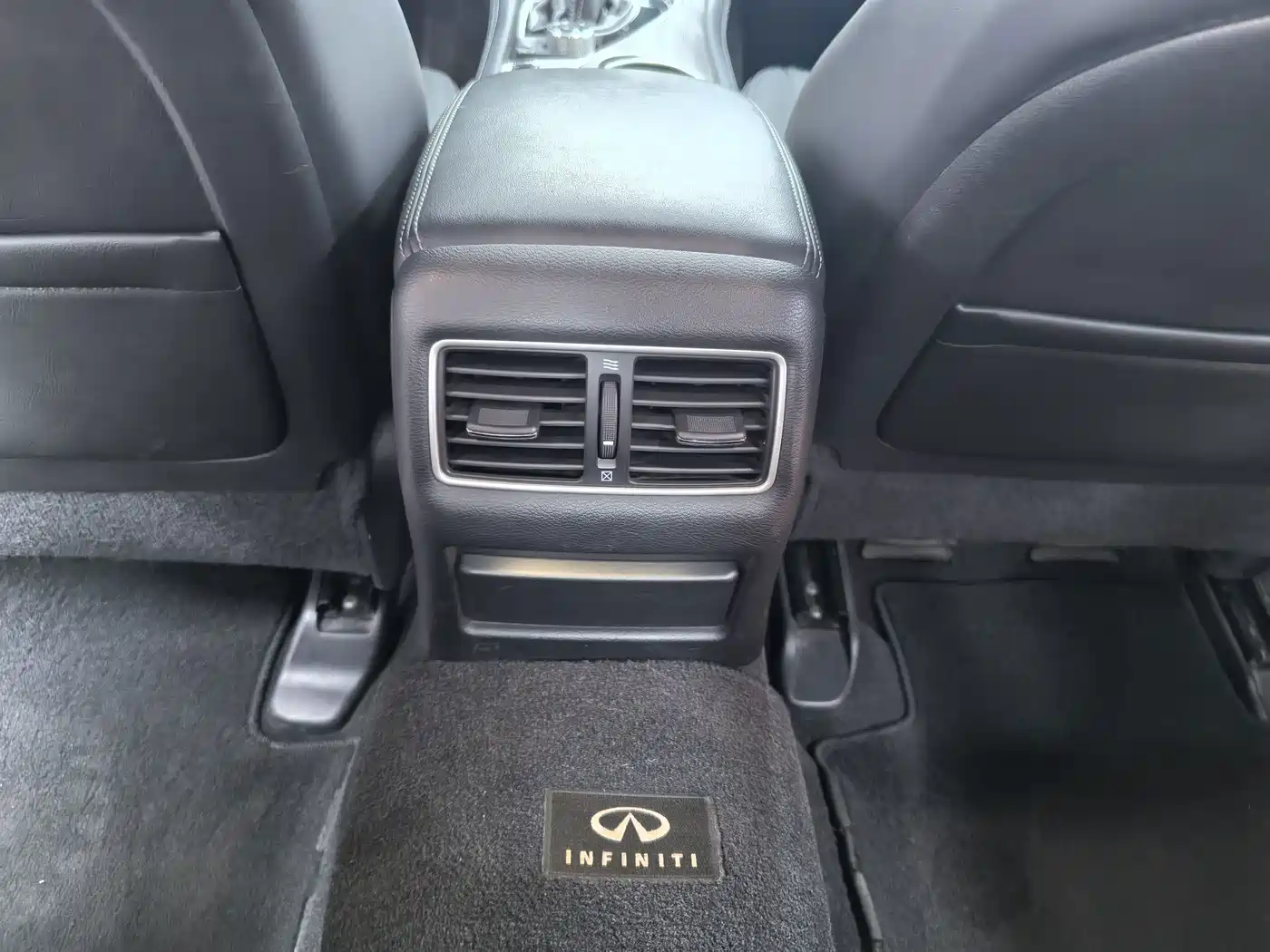 Infiniti Q50L 2017 2016 Model 2.0T Joy Edition