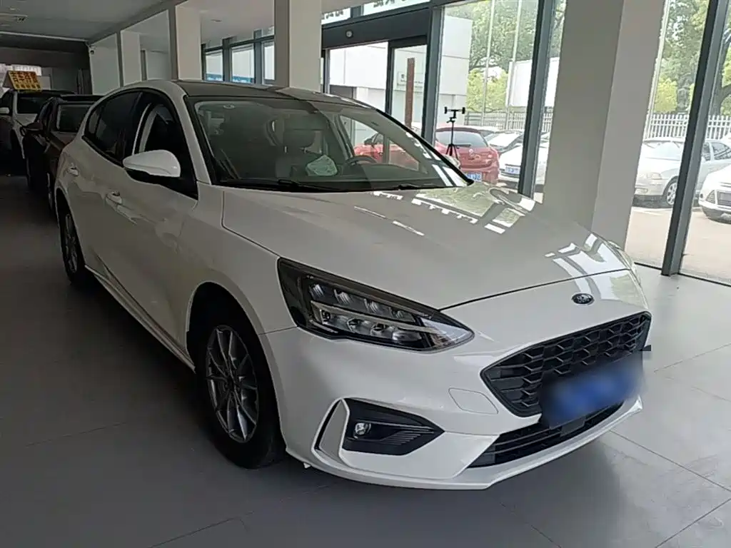 FORD FOX