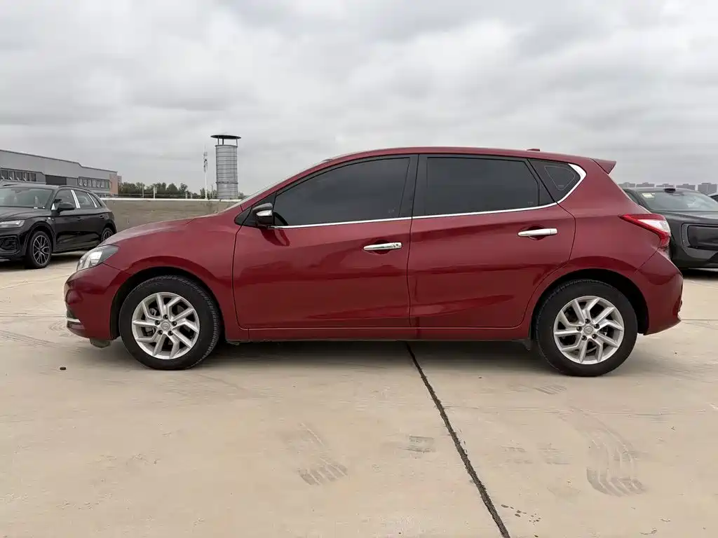 Nissan Tiida, миниатюра 4