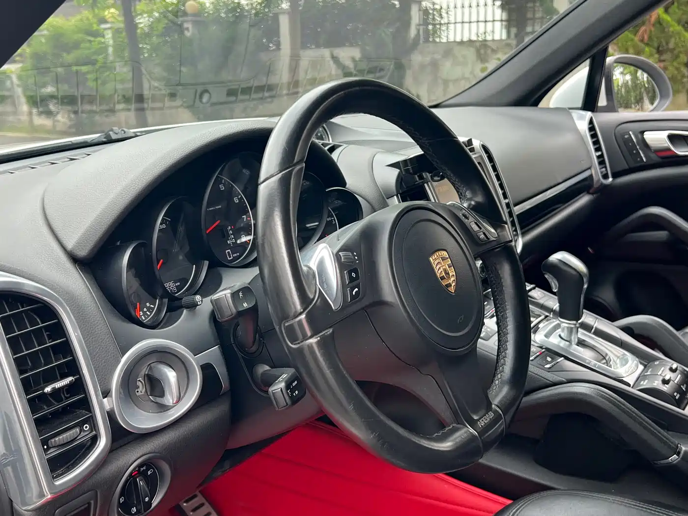 Porsche Cayenne 2014 Cayenne Platinum Edition 3.0T фото 9