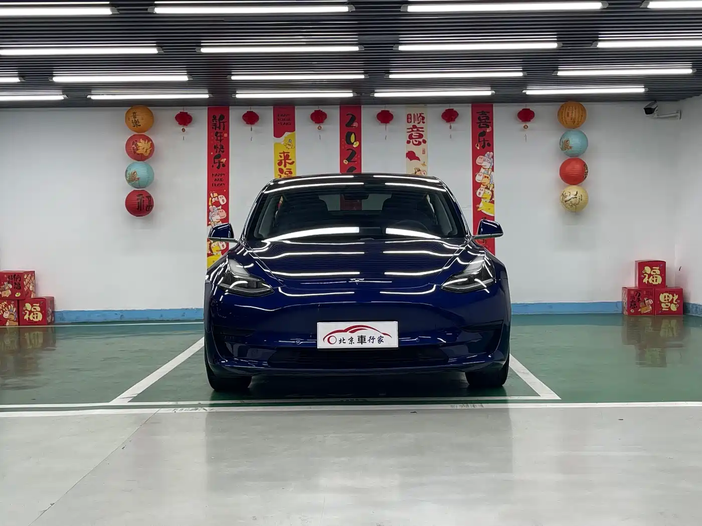 TESLA MODEL 3