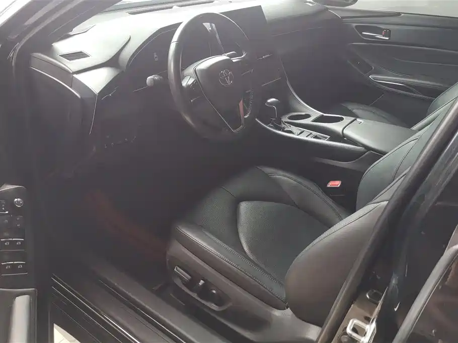 Toyota Avalon 2023 2.0L Luxury Edition фото 9