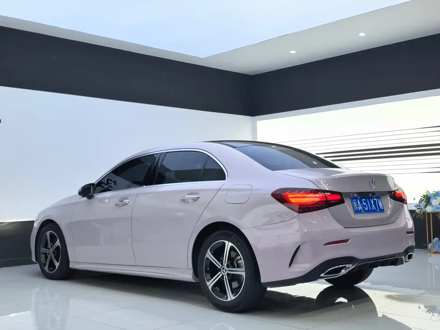Mercedes-Benz A-Class 2023 A 200 L Fashion фото 10