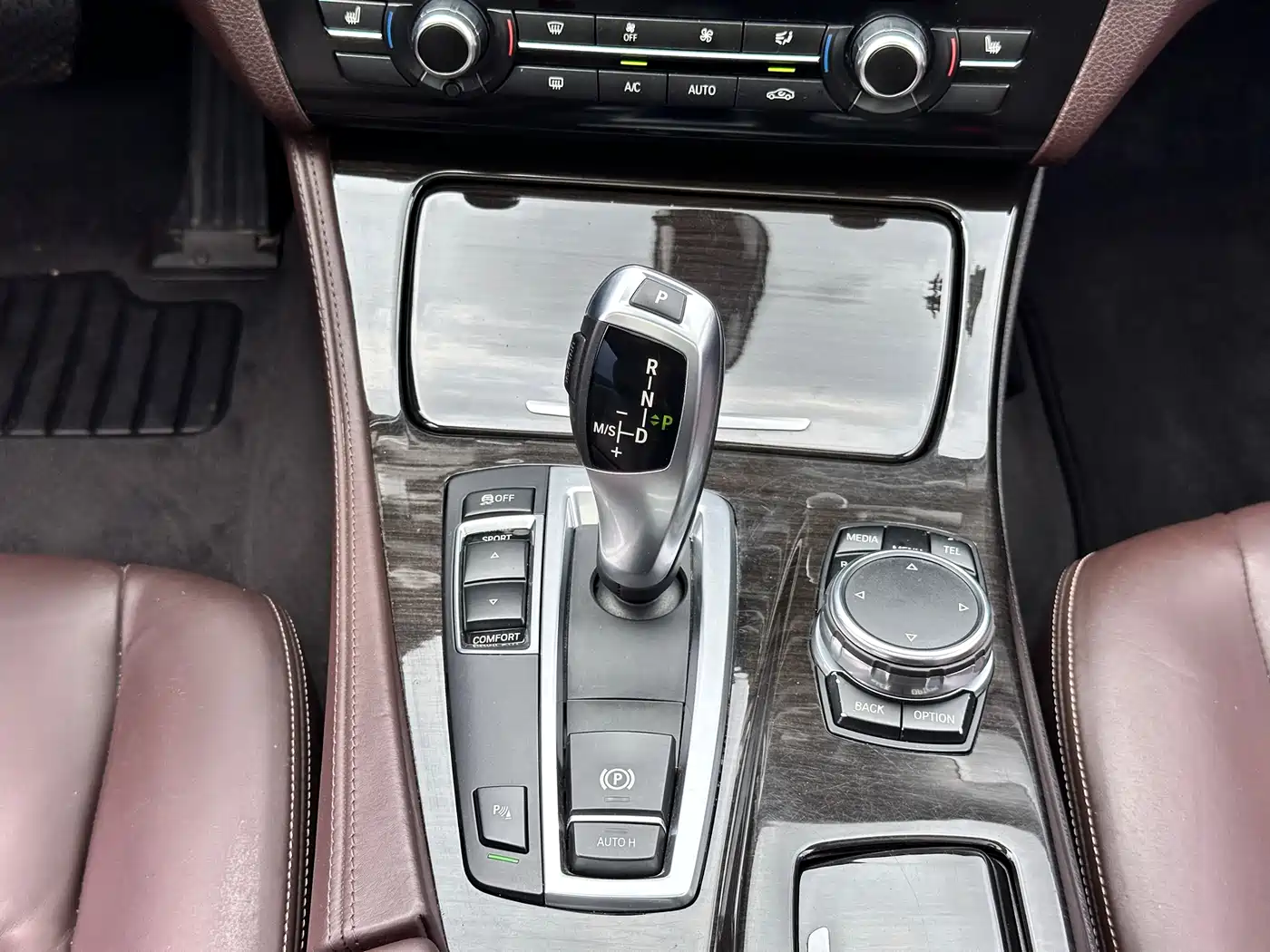 BMW 5 Series 2014 525Li Luxury Design Package фото 16