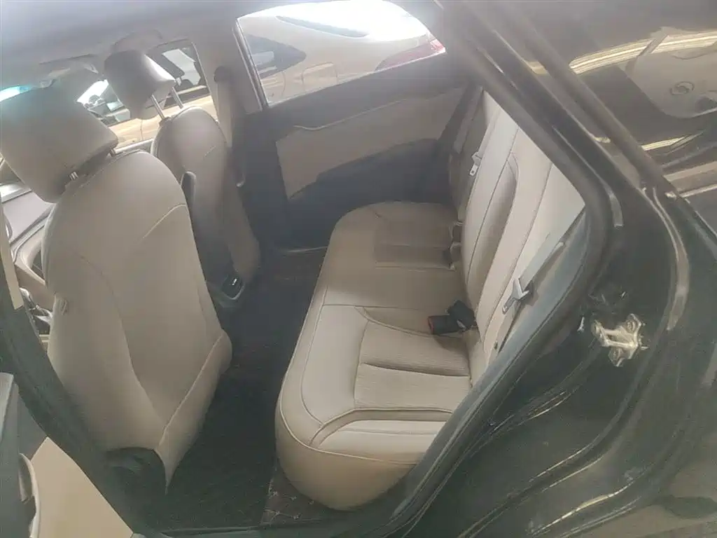 Buick Excelle 2017 15N Automatic Elite фото 17