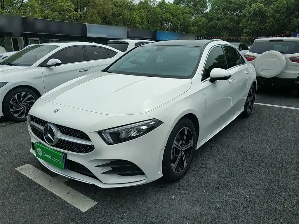 Mercedes-Benz A-Class 2022 Facelift III A 200 L Sport Sedan Fashion