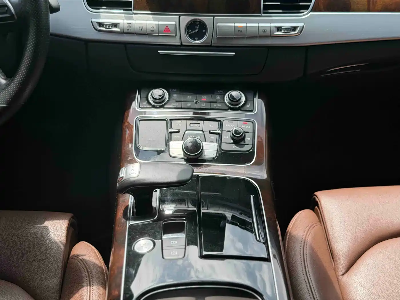 Audi A8 2016 A8L 45 TFSI quattro Comfort фото 13
