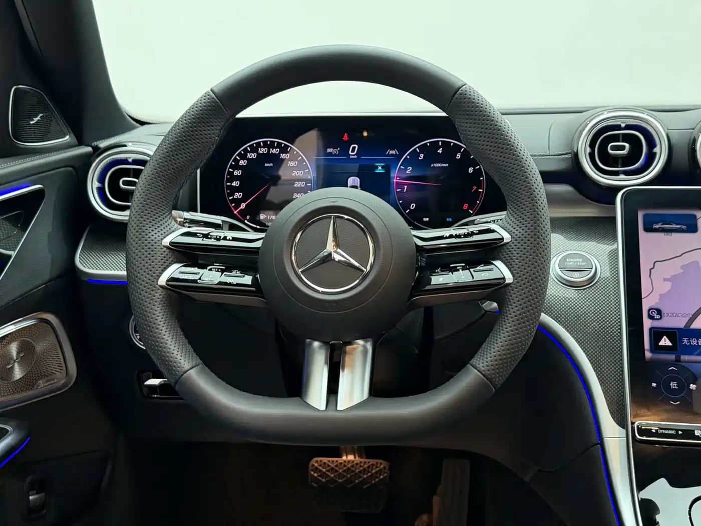 Mercedes-Benz C-Class 2025 C 260 L Night Sport Edition фото 23