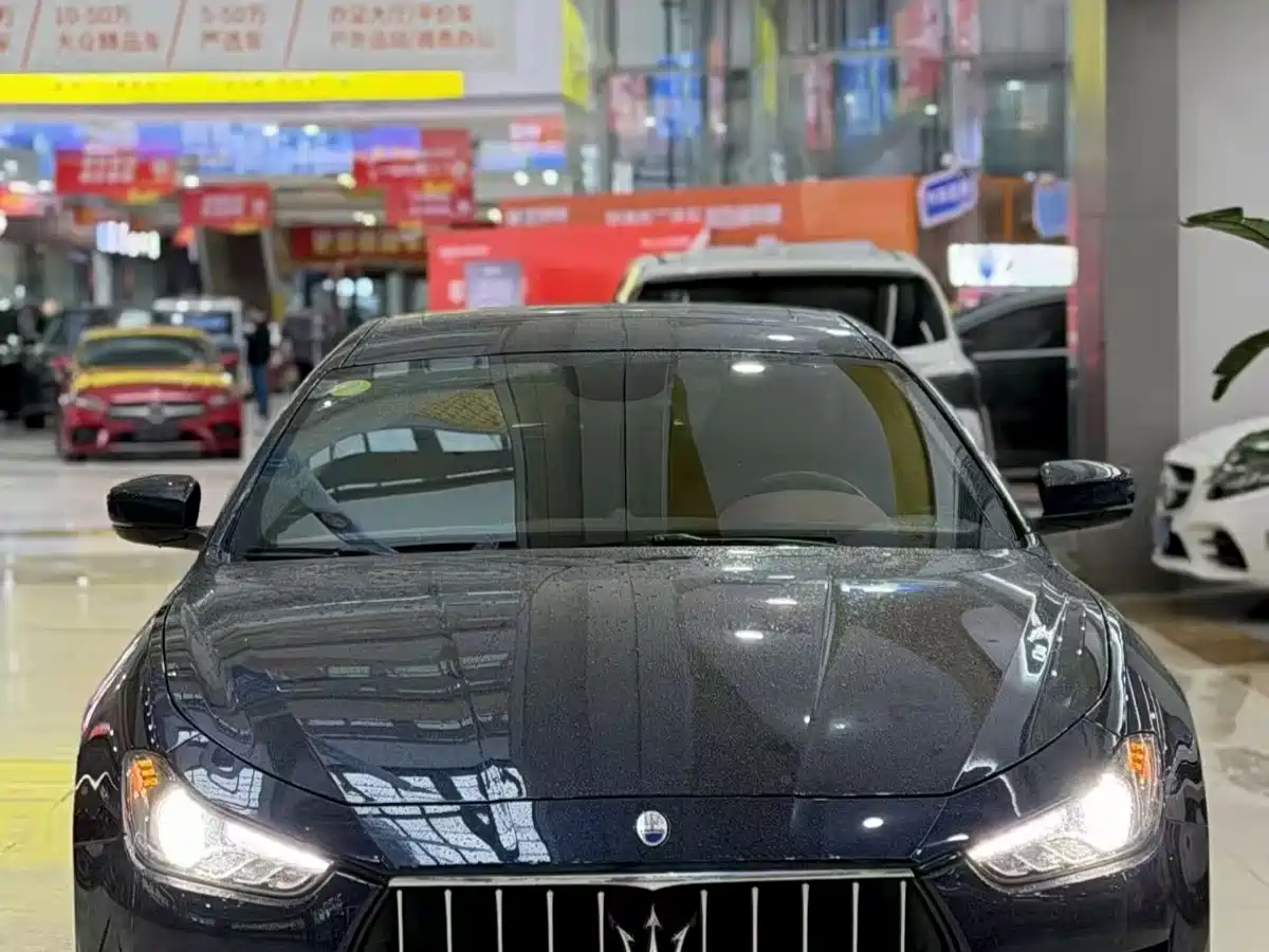 MASERATI GHIBLI