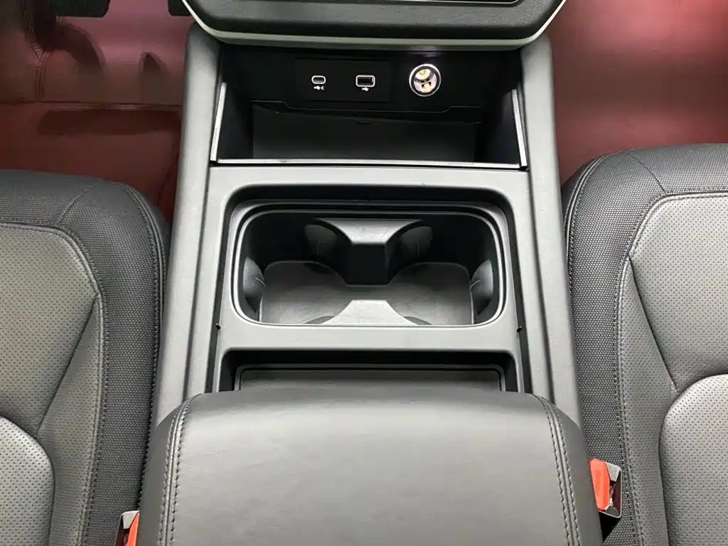 Land Rover Defender 2023 Facelift 110 3.0T P400 X-DYNAMIC HSE фото 23