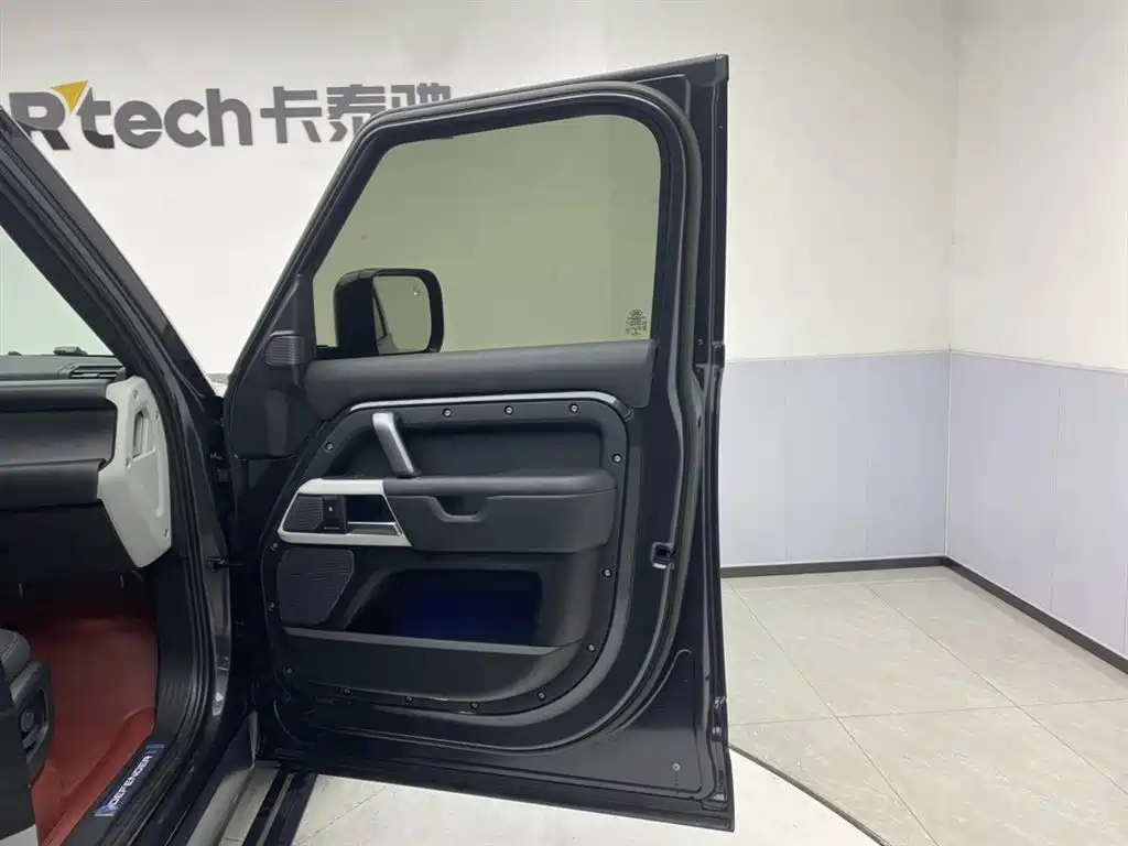 Land Rover Defender 2023 Facelift 110 3.0T P400 X-DYNAMIC HSE фото 28