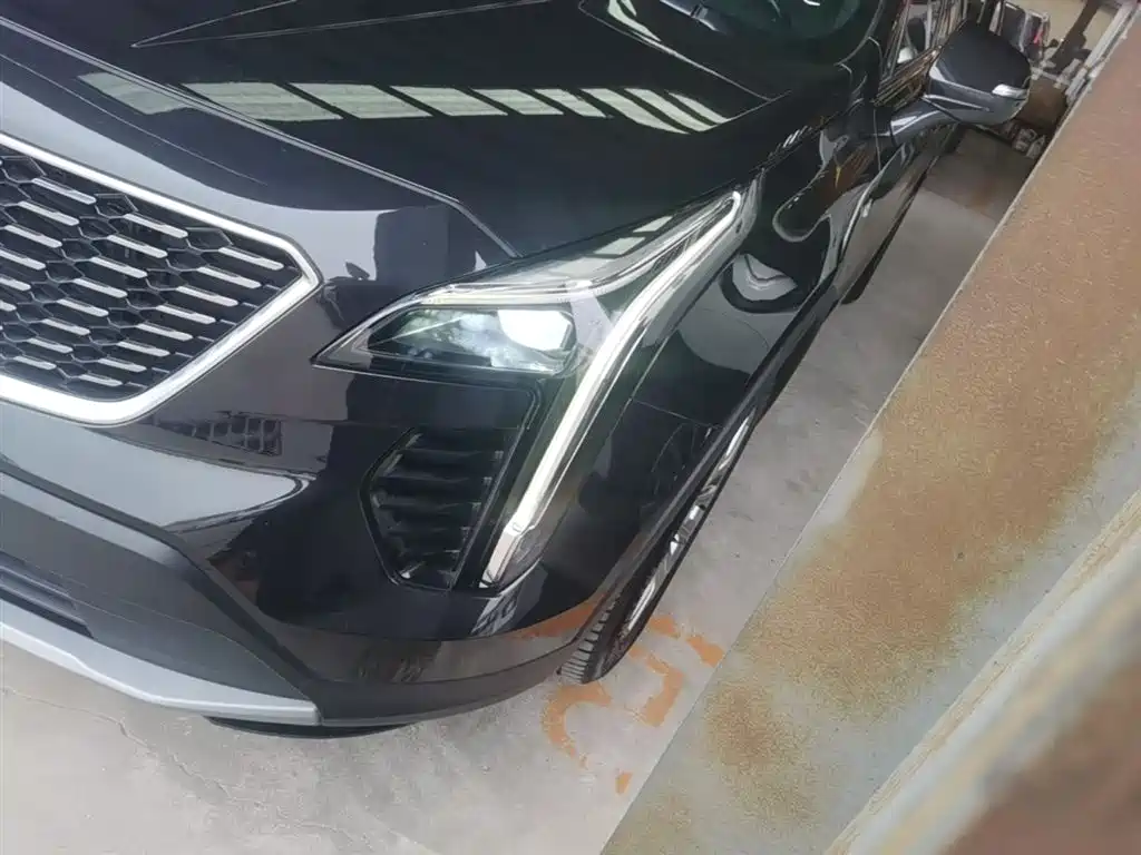 Cadillac XT4 2018 Model 28T 4WD Leading фото 24