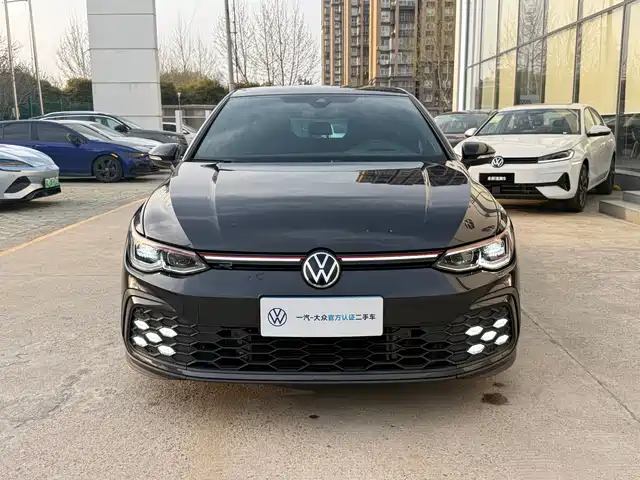 VOLKSWAGEN GOLF GTI