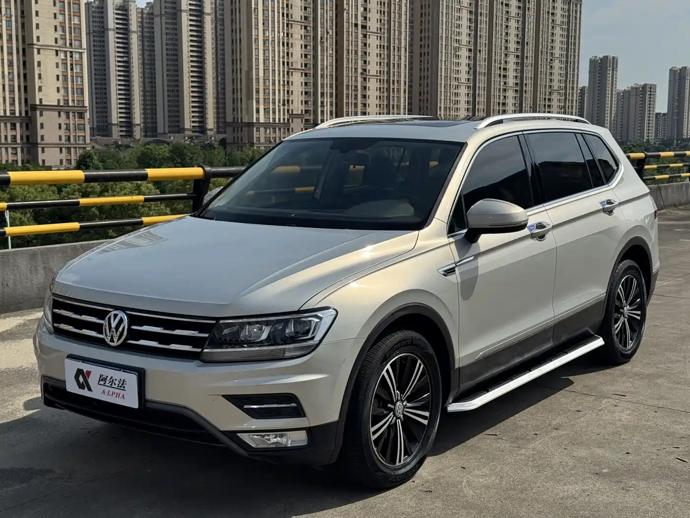 Volkswagen Tiguan L 2019 330TSI Automatic 2WD Panorama Comfort Edition China VI