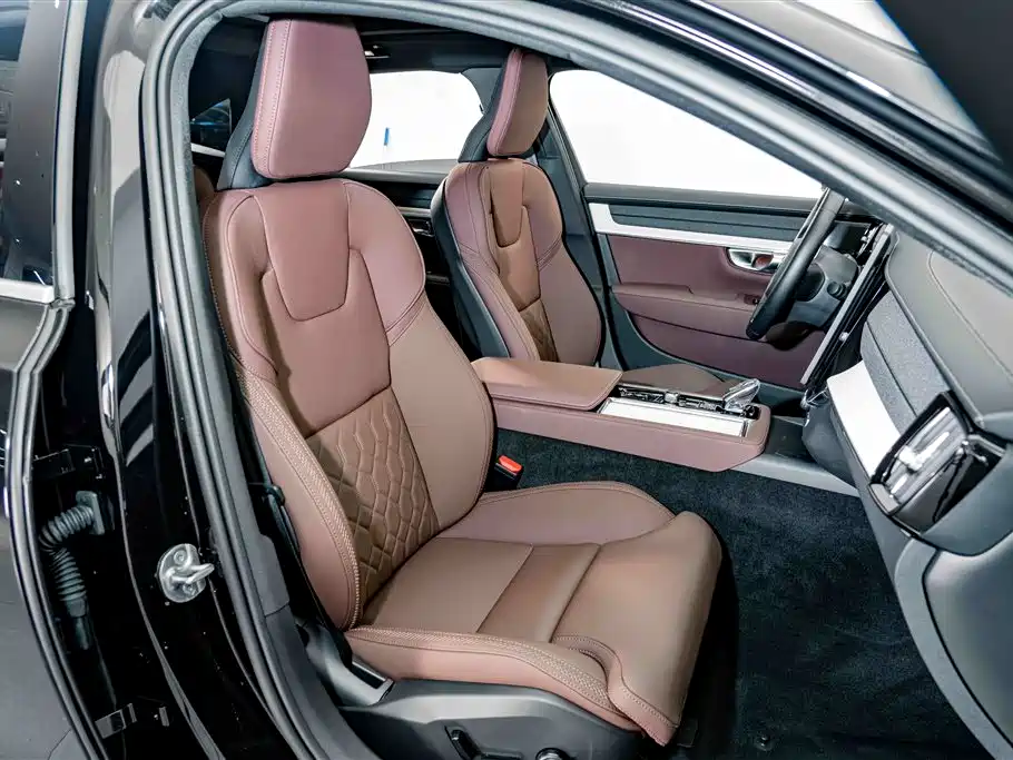Volvo S90 2025 2026 B5 Zhiyuan Luxury Edition