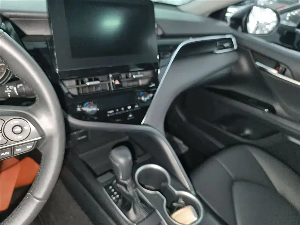 Toyota Camry 2021 2.0G Luxury Edition фото 8