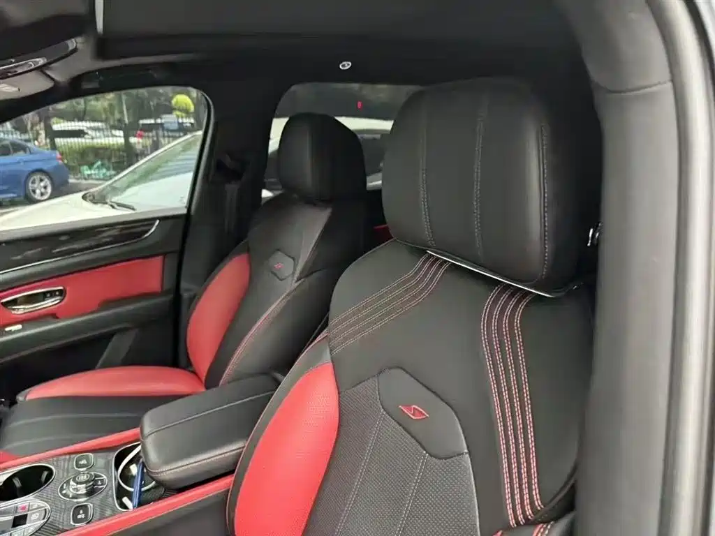 Bentley Bentayga 2022 4.0T V8 S фото 8
