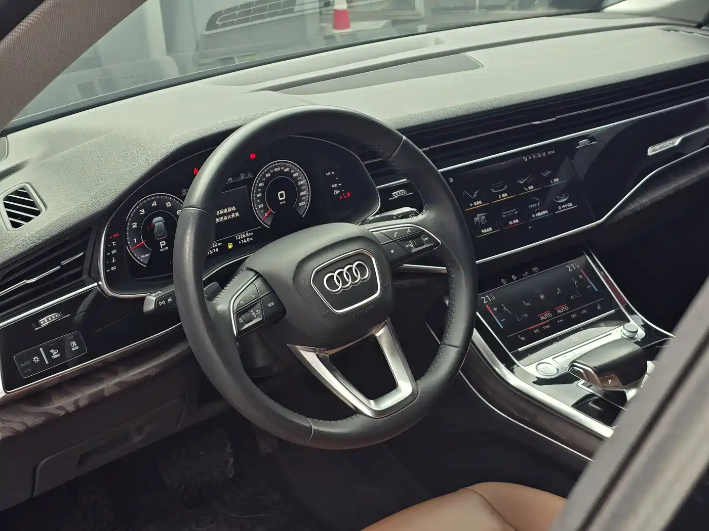 Audi Q8 2019 55 TFSI Luxury Dynamic фото 22