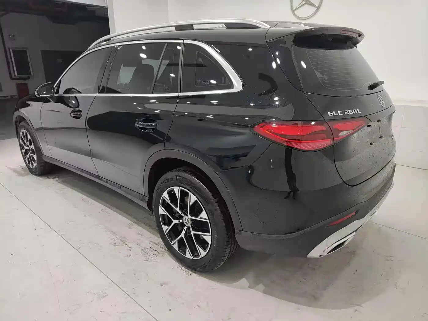 Mercedes-Benz GLC 2024 GLC 260 L 4MATIC Dynamic 5-seater фото 4