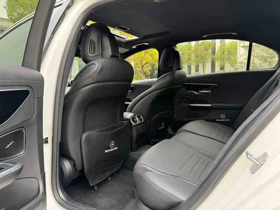 Mercedes-Benz C-Class 2024 C 200 L Sport Edition фото 3