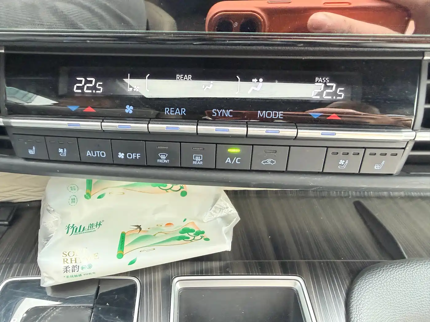 Toyota Sienna 2021 2.5L Hybrid Premium Edition фото 7