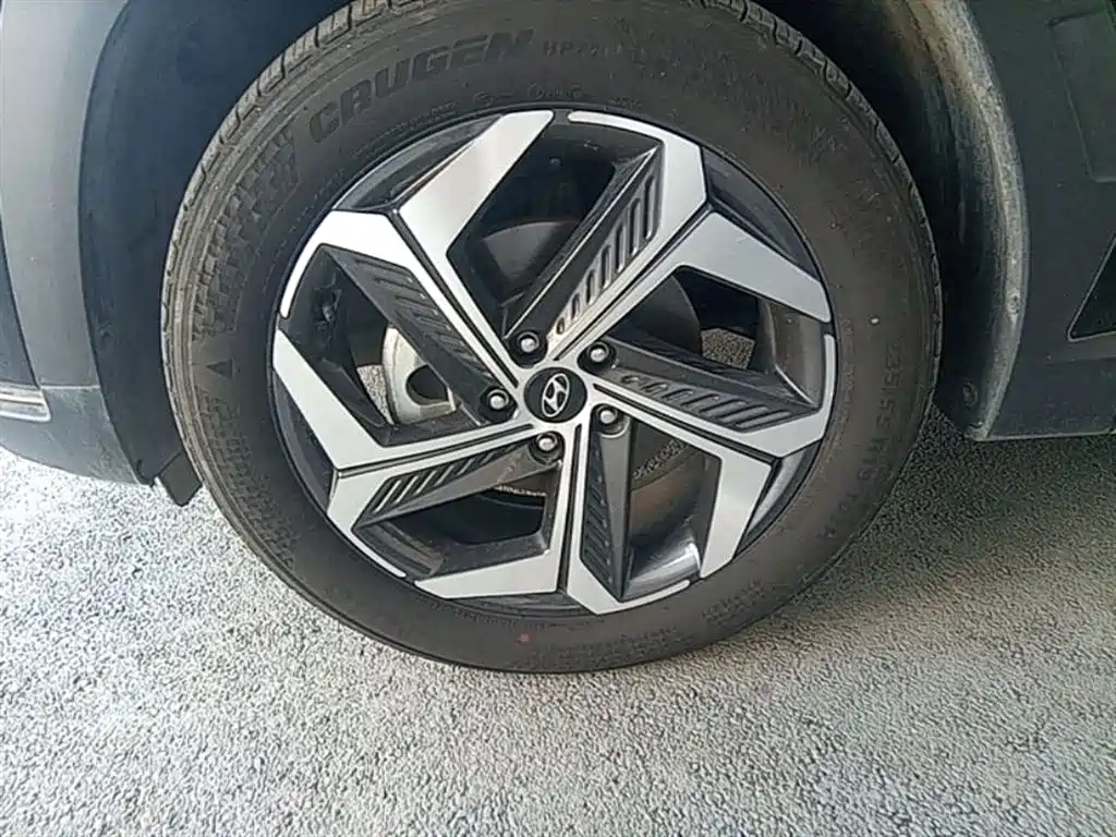 Hyundai Tucson 2023 Tucson L 1.5T Automatic 2WD DLX Luxury Edition фото 23