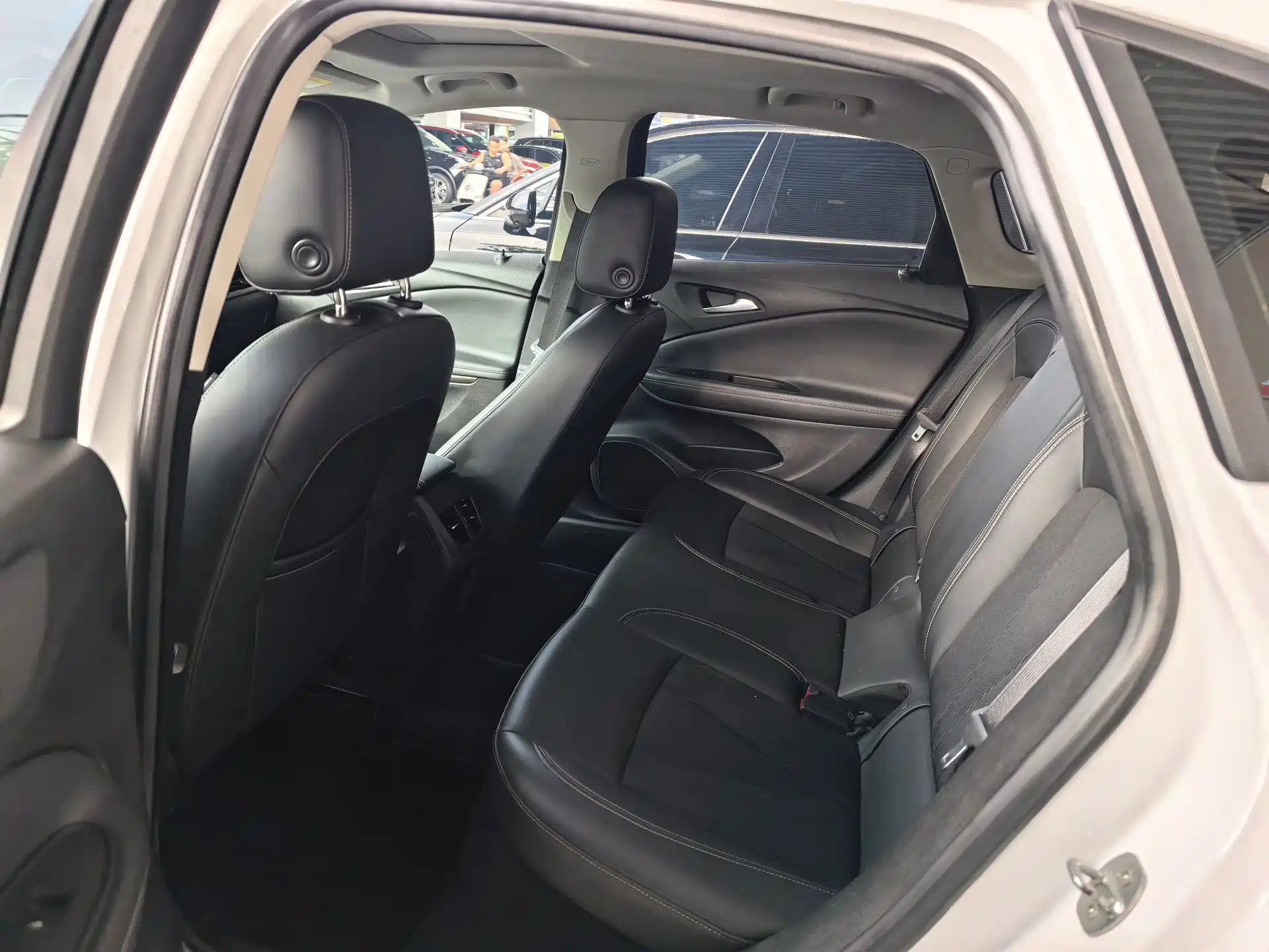 Photo 6 - Buick Verano