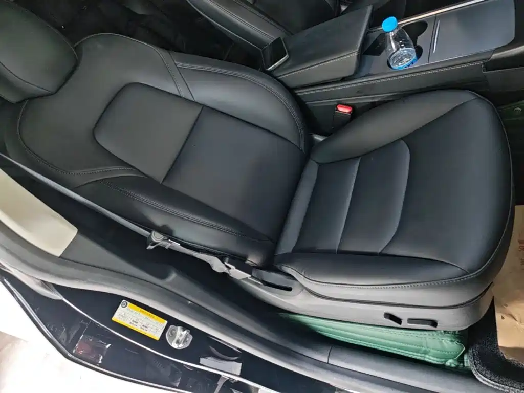 Фото 25 - Tesla Model Y