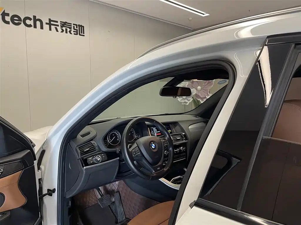 BMW X4 2014 xDrive28i Leading Edition фото 24