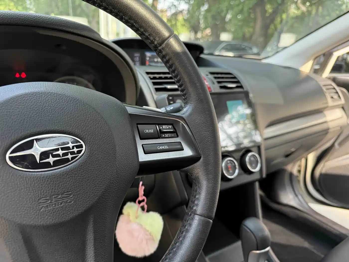 Subaru XV 2012 2.0i Luxury Edition фото 6