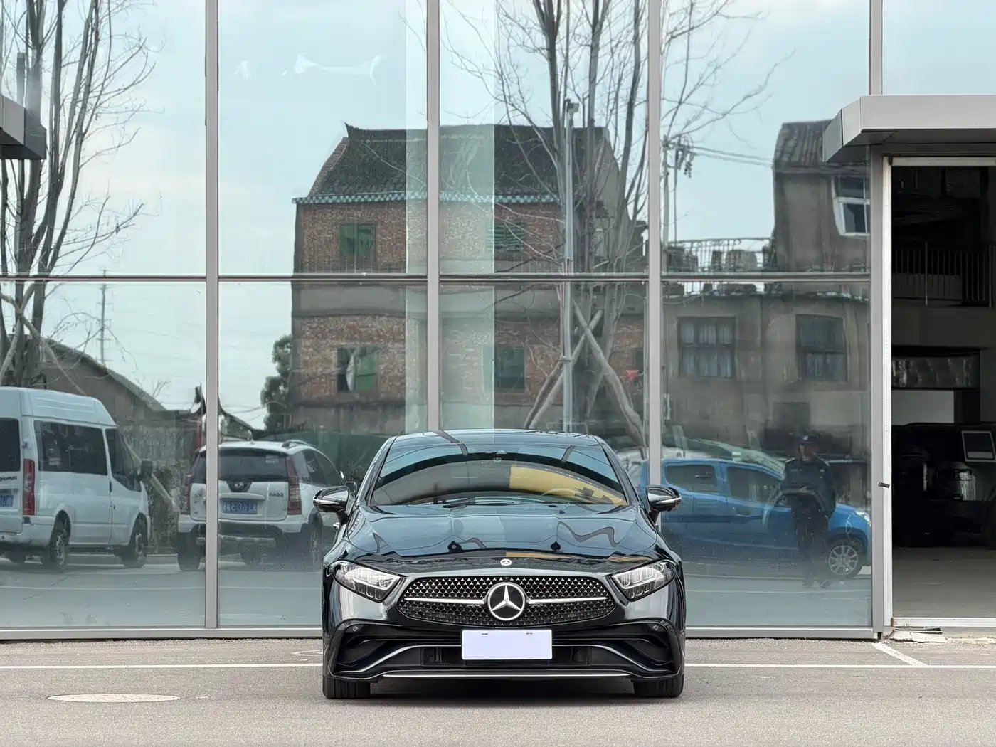 Mercedes-Benz CLS 2023 Facelift CLS 300 Luxury фото 2
