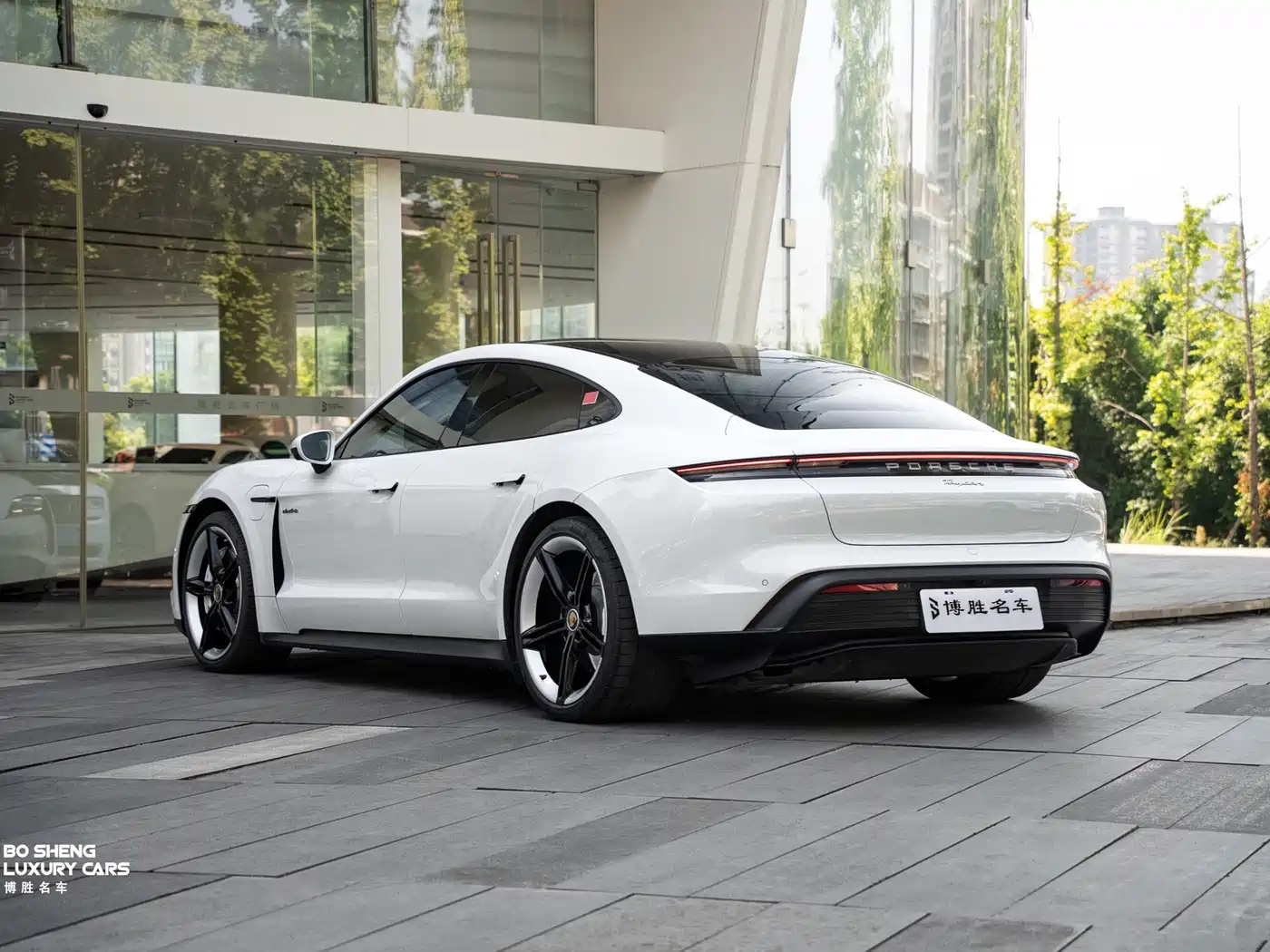 Porsche Taycan 2021 2020 Taycan