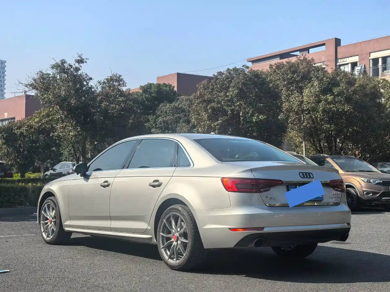 Audi A4L 2017 40 TFSI Progressive фото 5