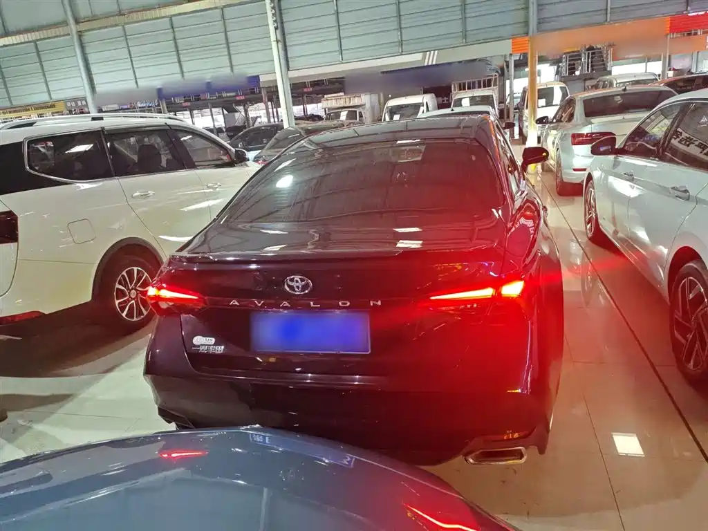 Toyota Avalon 2021 2.5L Luxury Edition фото 6
