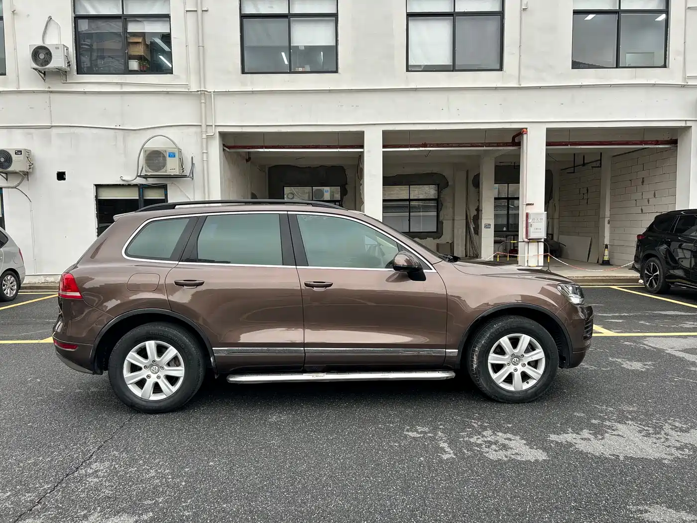 Volkswagen Touareg 2011 3.0TDI Diesel Comfort фото 8