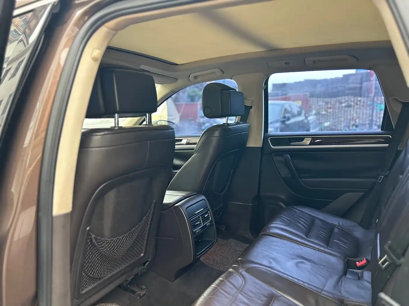 Volkswagen Touareg 2011 3.0TDI Diesel Comfort фото 16