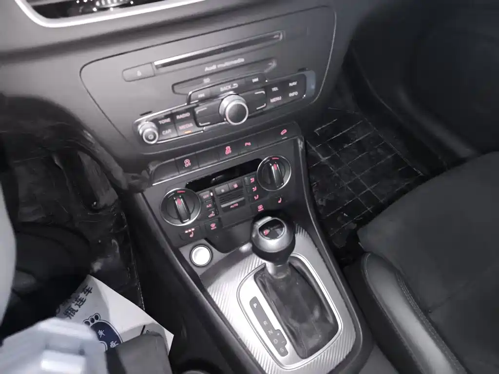 Фото 6 - Audi Q3