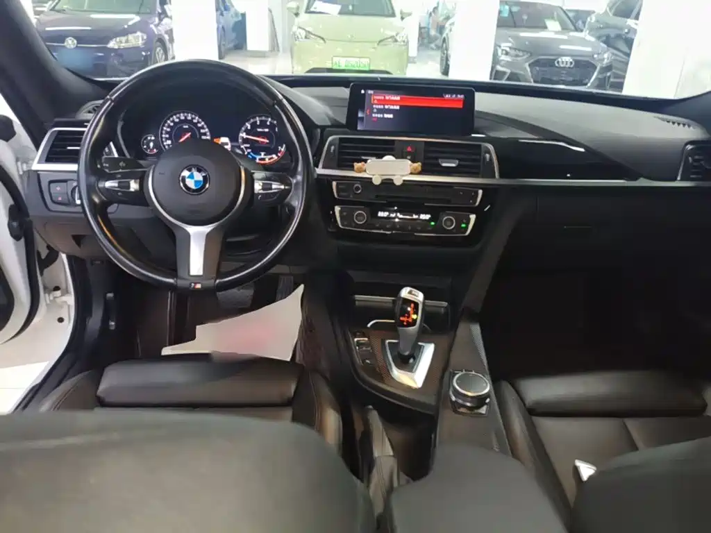 BMW 3 Series GT 2021 2020 320i M Sport Package