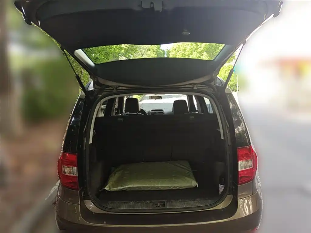 Škoda Yeti 2016 1.4TSI Manual Forward Edition фото 10