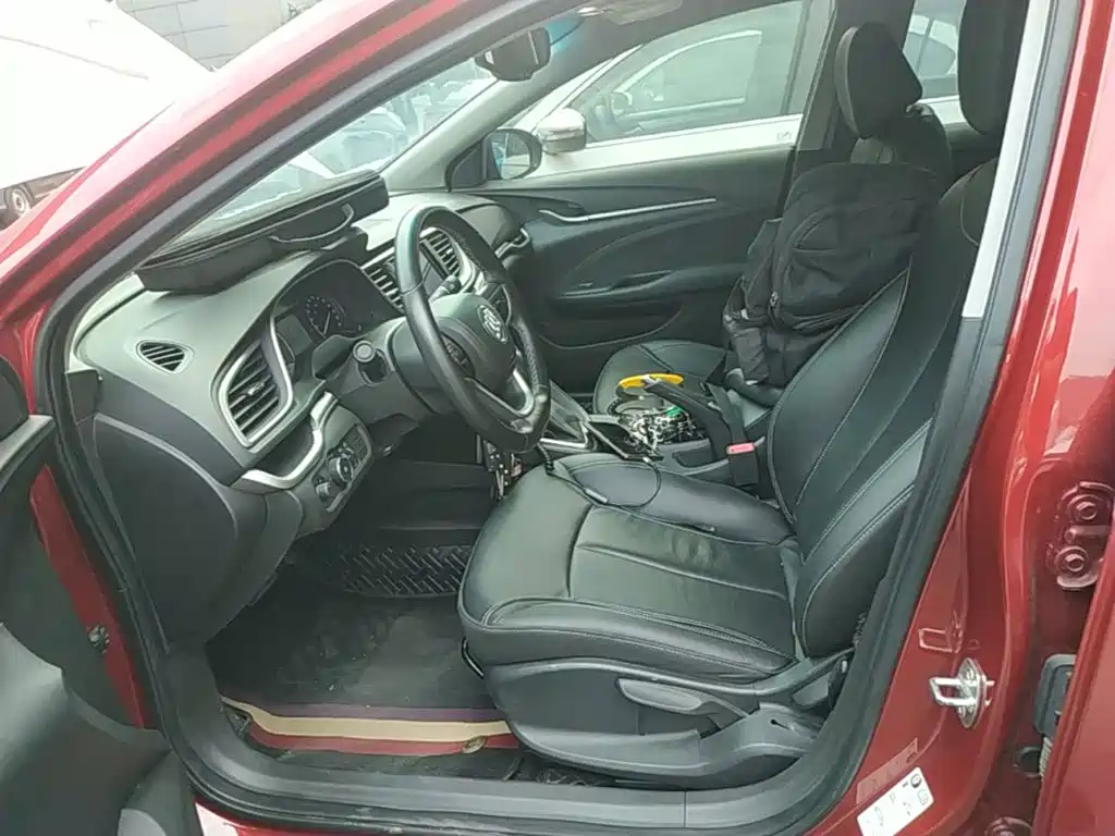 Фото 15 - Buick Excelle