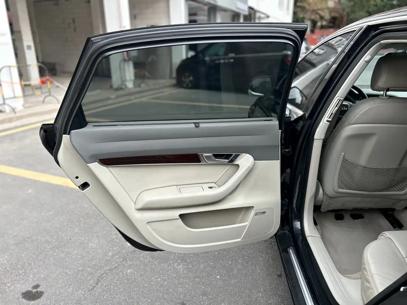 Audi A6L 2010 2.7 TDI фото 13